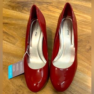 NWT Comfort Plus red dress heel